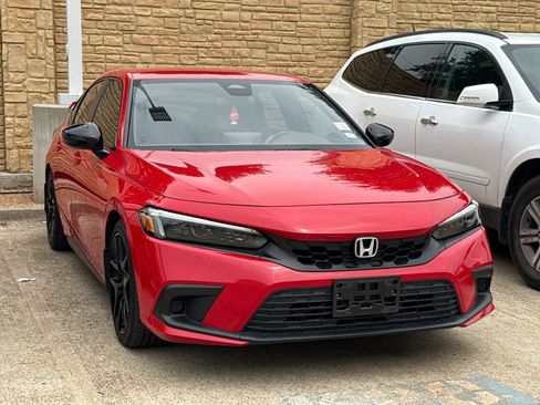 Used 2022 Honda Civic Sport image 3