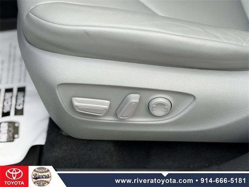 Certified 2022 Toyota Highlander XLE image 15