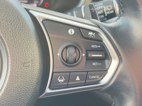 Used 2023 Acura MDX SH-AWD w/ Technology Package image 17