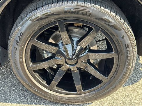 Used 2016 Dodge Durango R/T w/ Technology Group AWD/4WD image 20