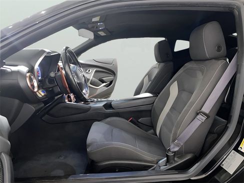 Used 2017 Chevrolet Camaro LT w/ RS Package image 11