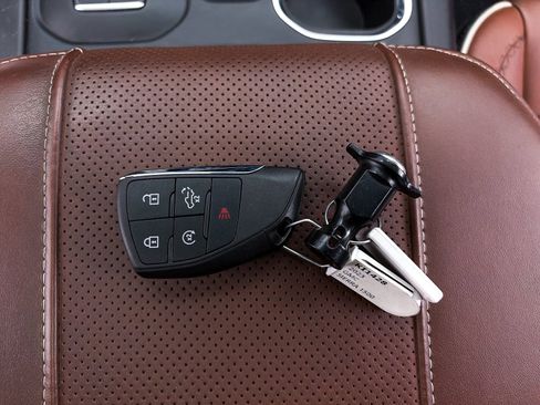 Used 2023 GMC Sierra 1500 Denali Ultimate image 32