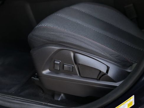 Used 2016 Chevrolet Equinox LS FWD image 19