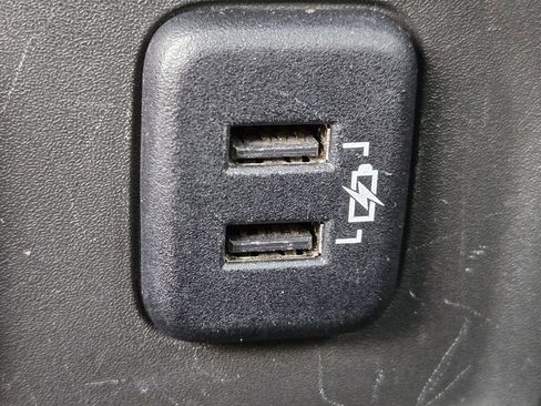 Used 2017 GMC Acadia Denali image 37