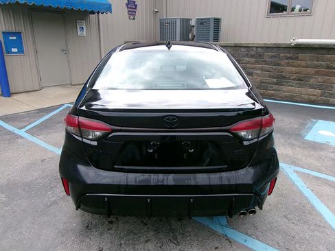 Used 2024 Toyota Corolla Sedan w/ SE Convenience Package FWD image 4