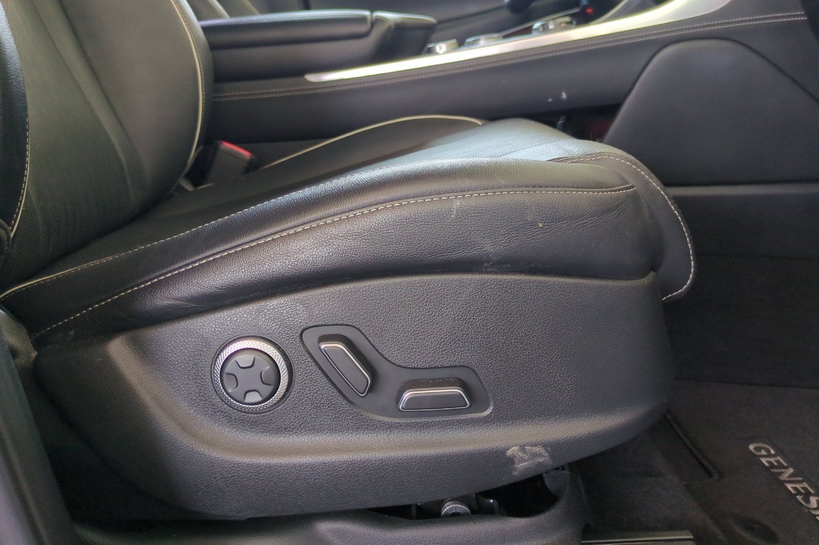 Used 2023 Genesis GV80 3.5T w/ Advanced Package AWD/4WD image 22