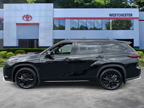 Used 2025 Toyota Highlander XSE image 7