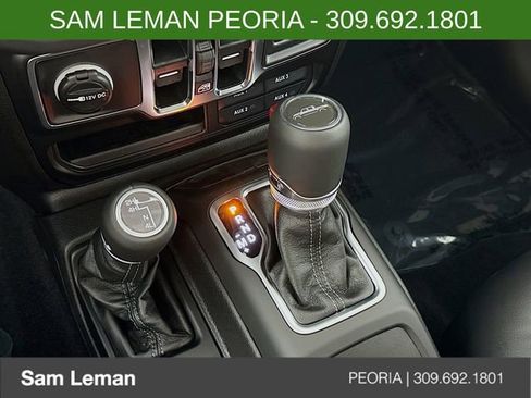 New 2025 Jeep Gladiator Sport image 16