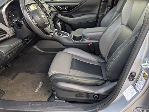 Used 2025 Subaru Outback Onyx Edition image 9