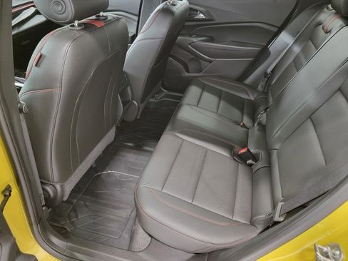 Used 2025 Chevrolet Trax RS w/ Driver Confidence Package FWD image 21