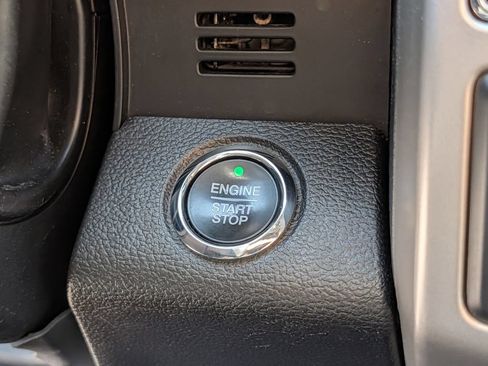 Used 2020 Ford F250 Lariat w/ Lariat Ultimate Package AWD/4WD image 20
