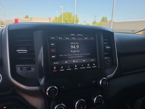 Used 2020 RAM 1500 Big Horn RWD image 12