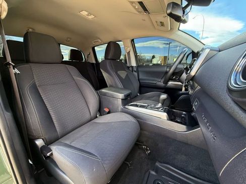 Used 2021 Toyota Tacoma SR5 image 4