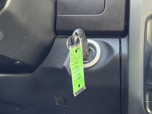 Used 2022 RAM 1500 Tradesman w/ Chrome Appearance Package image 33