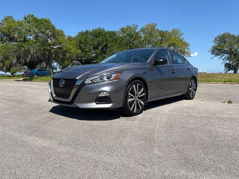Used 2022 Nissan Altima 2.5 SR image 4