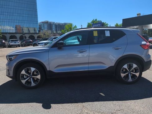 Used 2026 Volvo XC40 B5 Plus AWD/4WD image 4