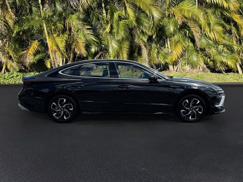 Used 2024 Hyundai Sonata SEL FWD image 3