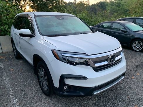 Used 2020 Honda Pilot EX image 4