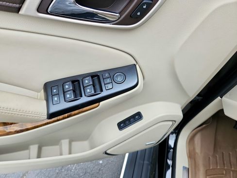 Used 2015 GMC Yukon Denali w/ Premium Package AWD/4WD image 22