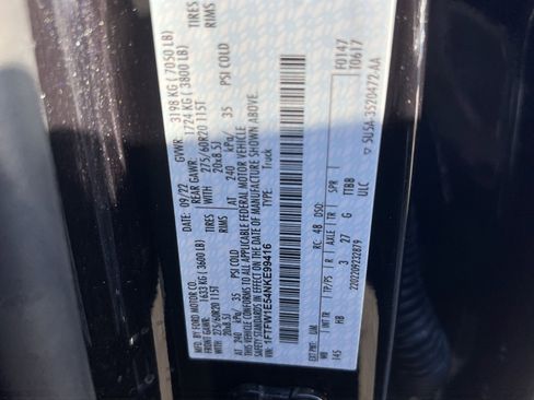 Certified 2022 Ford F150 Lariat w/ Equipment Group 502A High image 29