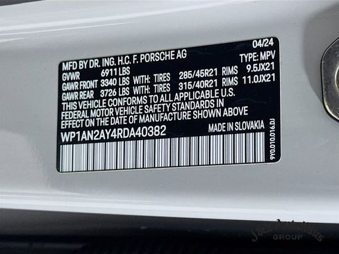 Used 2024 Porsche Cayenne S image 41