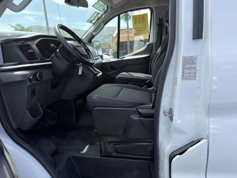 Used 2024 Ford Transit 250 Low Roof w/ Exterior Upgrade Package RWD image 25