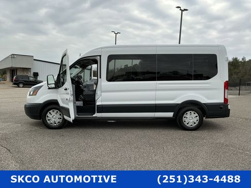 Used 2016 Ford Transit 350 XL image 29
