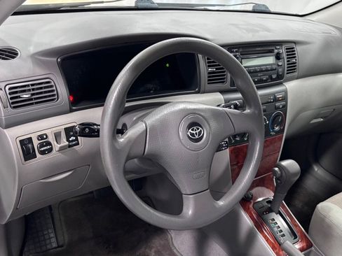 Used 2007 Toyota Corolla LE FWD image 9