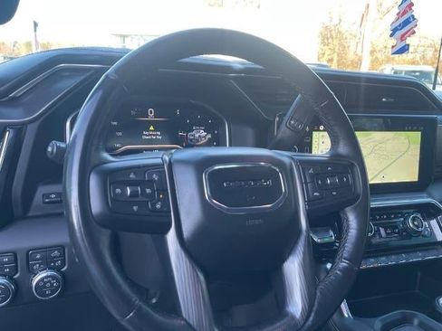 Used 2024 GMC Sierra 2500 Denali Ultimate image 11