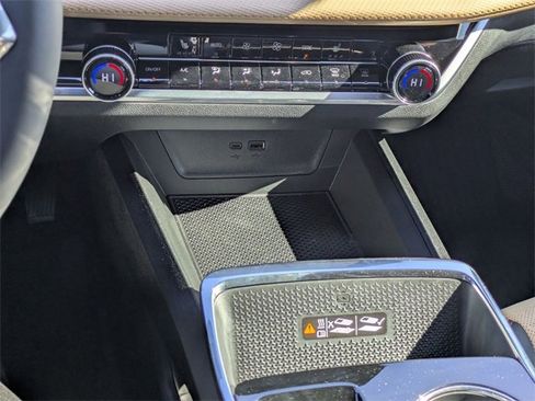 New 2026 Chevrolet Equinox ACTIV w/ Safety and Technology Package image 21