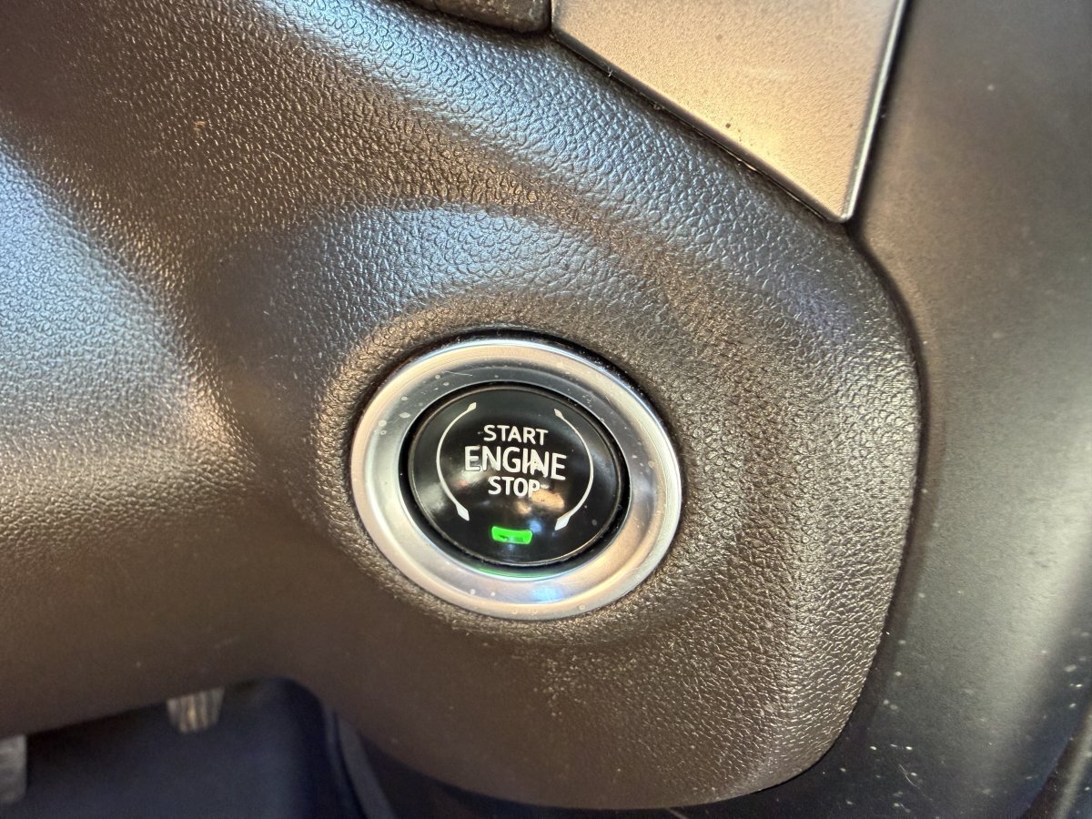 Used 2020 Chevrolet Silverado 1500 RST w/ Texas Edition AWD/4WD image 37
