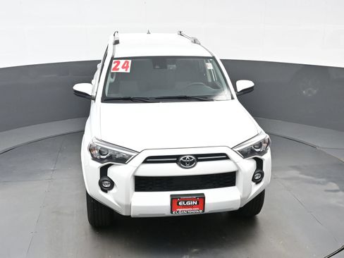 Used 2024 Toyota 4Runner SR5 RWD image 36