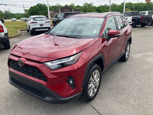 Used 2025 Toyota RAV4 XLE Premium w/ Weather Package AWD/4WD image 6
