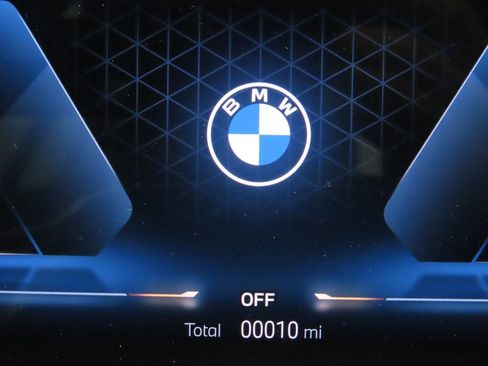 New 2026 BMW 330i Sedan w/ Convenience Package image 30