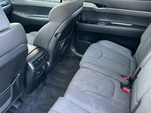 Used 2023 Hyundai Palisade SE image 14