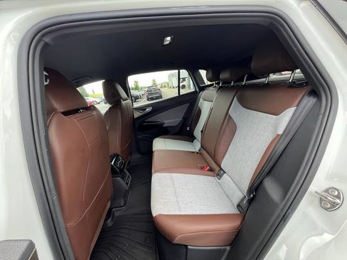 Certified 2023 Volkswagen ID.4 Pro AWD/4WD image 22
