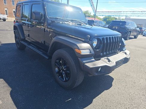 Used 2022 Jeep Wrangler Unlimited Sport AWD/4WD image 3