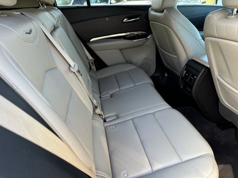 Used 2019 Cadillac XT4 Luxury image 12
