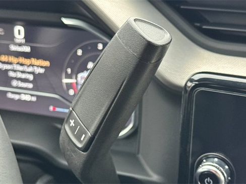 Used 2025 GMC Sierra 2500 Denali image 33