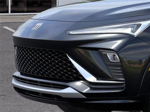 New 2026 Buick Envista Avenir image 13