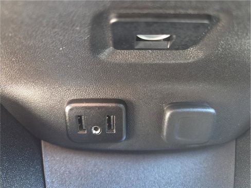 Used 2016 Chevrolet Malibu Premier FWD image 24