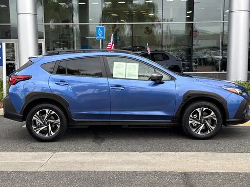 Certified 2025 Subaru Crosstrek 2.5i Premium AWD/4WD image 3