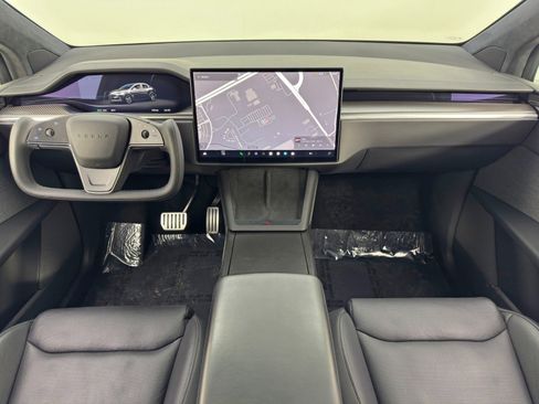 Used 2022 Tesla Model X Plaid image 12