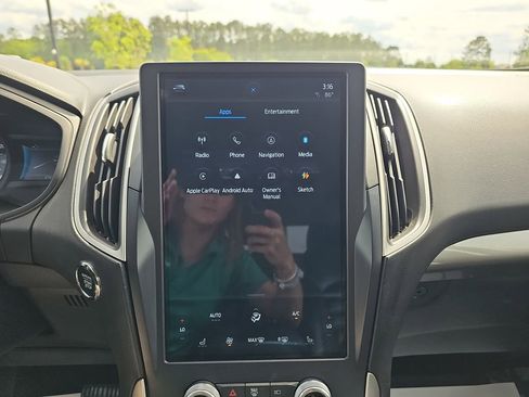 Used 2023 Ford Edge SEL image 24