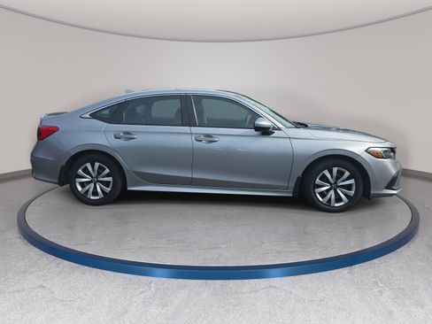 Used 2024 Honda Civic LX image 4