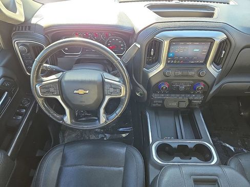 Used 2021 Chevrolet Silverado 1500 LTZ w/ LTZ Convenience Package II AWD/4WD image 18