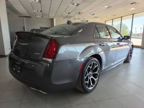 Used 2015 Chrysler 300 S w/ 300S Premium Group RWD image 8
