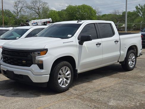 Used 2022 Chevrolet Silverado 1500 Custom image 6