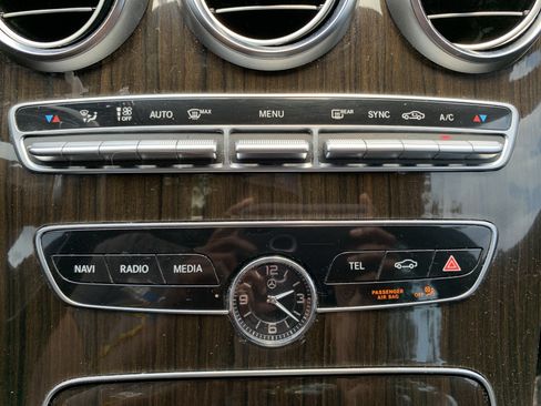 Used 2019 Mercedes-Benz C 300 Sedan image 29