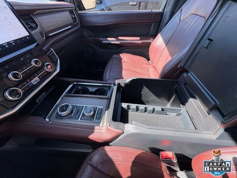 Certified 2024 Ford Expedition Limited image 24